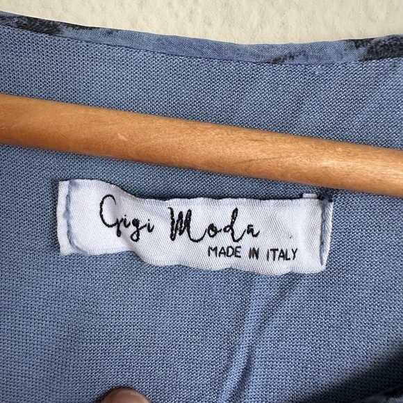 Gigi Moda Italy Silk Python Print Top - Picture 4 of 12